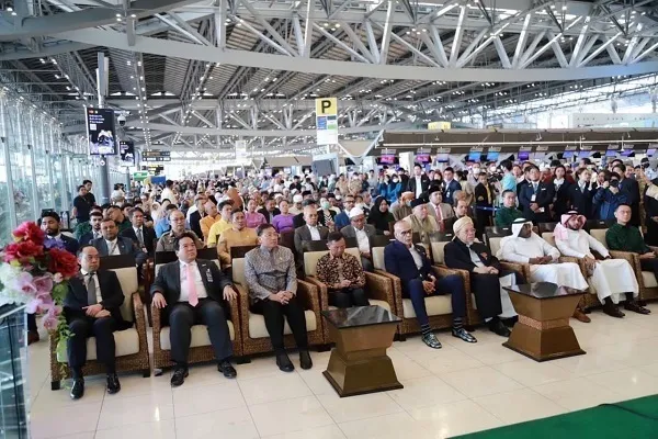 Tayland’da hacılar Vahiy Diyarına doğru yola çıkıyor