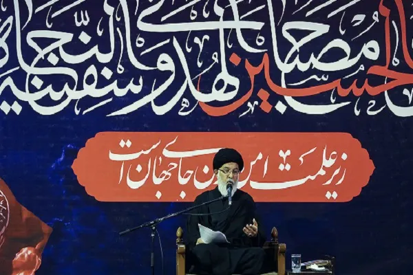 عاشورا تا قیامت مؤمنان را از کافران جدا می‌کند