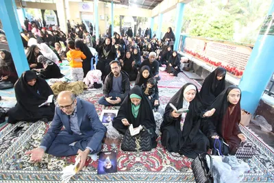 تحویل سال نو در گلزار شهدا