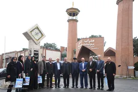 تهرانگردی احمد مسجد جامعی
