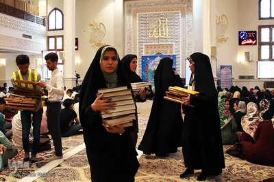 محفل انس با قرآن دانشجویان غیر ایرانی دانشگاه آزاد اسلامی