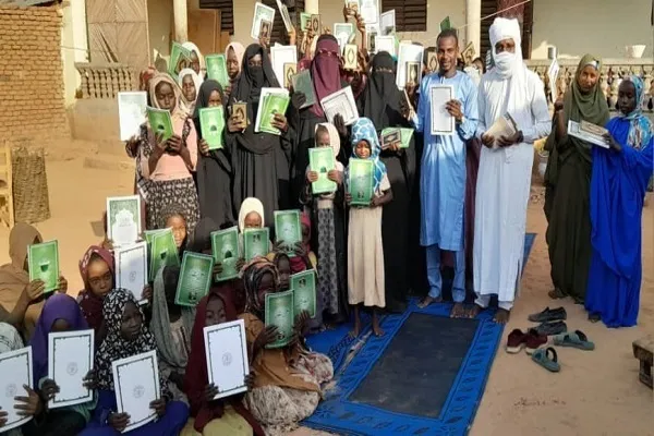 Tchad : des livres religieux distribués dans une école coranique