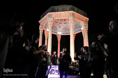 قرار بندگی؛ احیای شب ۲۱ رمضان در جوار آرامگاه حافظ
