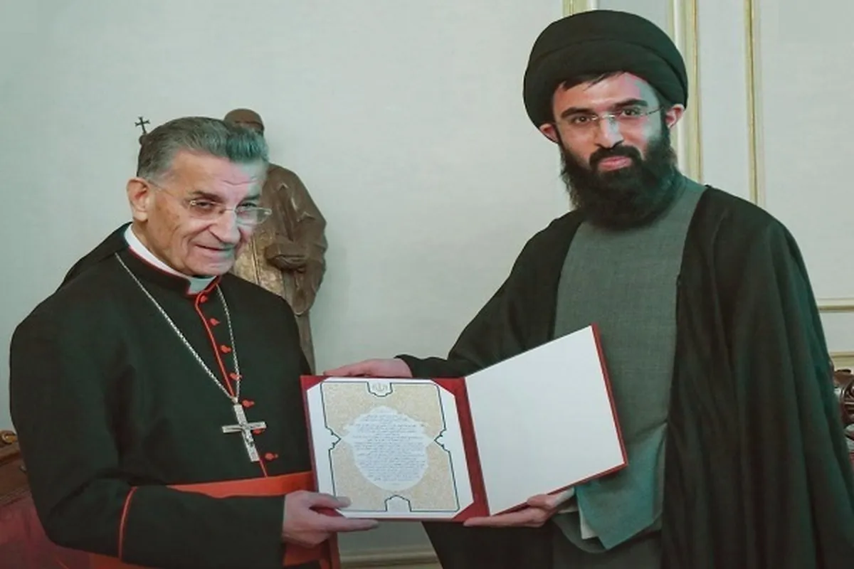 Gabatar da takarda mai ɗauke da kalmomin Jagora game da Kristi (A.S) ga wani jami'in Kirista na Labanon