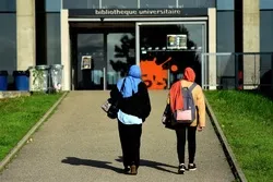 Le Sénat du Michigan reconnaît la journée mondiale du hijab, instrument “de dignité et de respect”