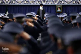 دیدار جمعی از فرماندهان و کارکنان نیروی هوایی و پدافند هوایی ارتش با رهبر انقلاب اسلامی