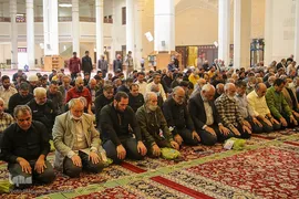 جزء خوانی بیستمین روز ماه مبارک رمضان در حرم شاهچراغ (ع)