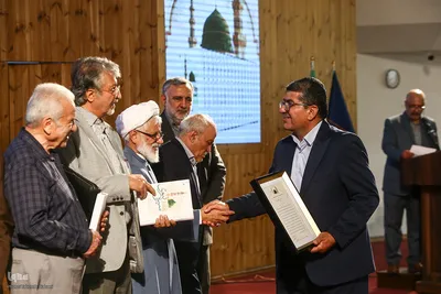 آیین رونمایی از مجموعه ۱۴ جلدی «روزشمار سیره نبوی»