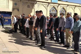 مراسم تشییع پیکر مرحومه عصمت صاحب نظر مادر شهید محمد علیپور اصطهباناتی از شهدای تازه تفحص شده دوران دفاع مقدس