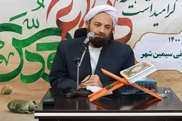 وحدت و الفت بین مذاهب از نعمت‌های بارز انقلاب است