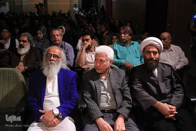 همایش اوج هنر و رونمایی از آهنگ کربلای منا در یزد