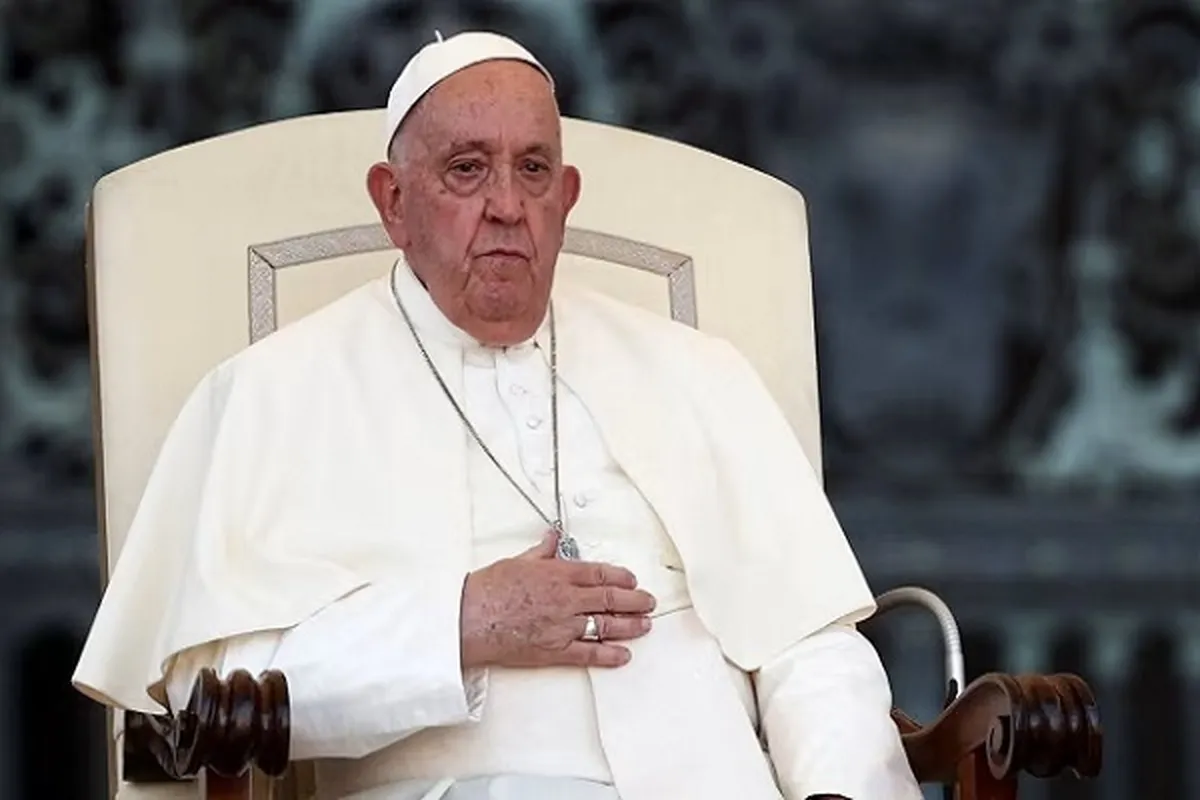 Paparoma ya ziyarci masallaci mafi girma a Indonesia
