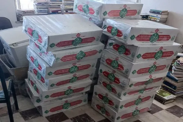 ۱۲۰۰ بسته گوشت قربانی بین اعضای کانون‌های مساجد کردستان توزیع شد