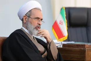 دعوت به حضور عاشورایی در تشییع قائد امت