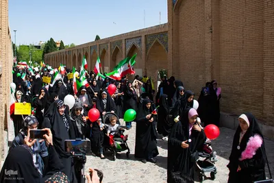 راهپیمایی نمادین «مادری مرز ندارد» در اصفهان