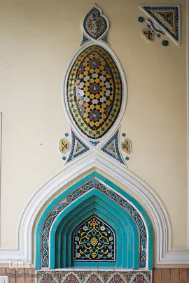 خانه و موزه مقدم