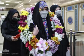 مراسم استقبال از مریم سبزه‌زاری، نفر نخست رشته قرائت تحقیق هفتمین دوره مسابقات دانش‌آموزان جهان اسلام در فرودگاه بین‌المللی شهید سپهبد قاسم سلیمانی اهواز