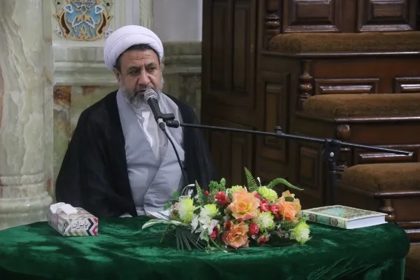 تأکید مدیریت اسلامی بر تجهیز انسان‌ها برای رعایت تقوا