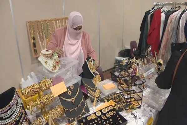Canadian Muslim Community Stages 1st Bazaar Since Pandemic