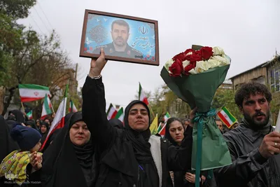 تشییع پیکر مطهر ۵ شهید جنگ تحمیلی آمریکایی صهیونیستی در شیراز
