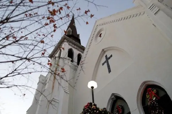 Fransız rahip ve rahibe kilise saldırısında bıçaklandı