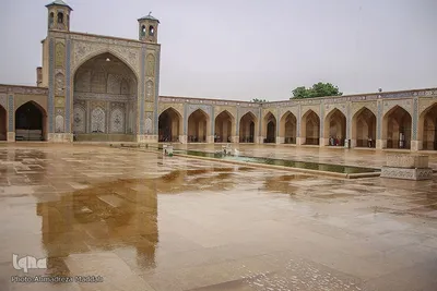 بارش رحمت الهی بر گلدسته های مسجد تاریخی وکیل شیراز‎‎