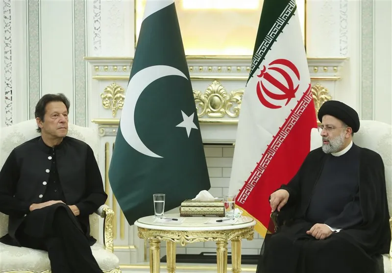 İran ve Pakistan cumhurbaşkanları görüştü