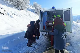 عملیات امدادرسانی اورژانس کردستان به مادران باردار در مناطق صعب العبور روستایی