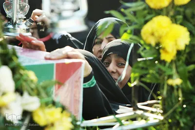 تشییع پیکر دو شهید گمنام در نعمت آباد تهران