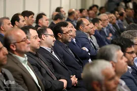 دیدار جمعی از استادان، نخبگان و پژوهشگران دانشگاه‌ها با مقام معظم رهبری