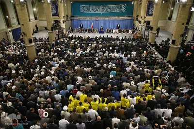 دیدار شرکت‌کنندگان در سی‌وپنجمین دوره مسابقات بین‌المللی قرآن با رهبر انقلاب
