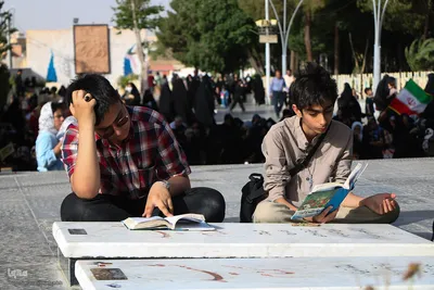 مراسم دعای عرفه در گلستان شهدای اصفهان