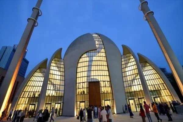 Almanyalı Müslümanlara 