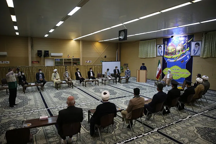دیدار خدام رضوی با امام جمعه یزد 