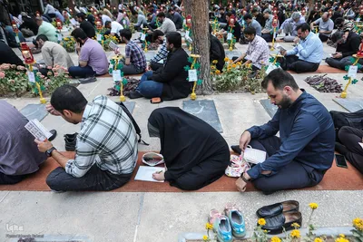 مراسم پرفیض دعای عرفه در گلزار شهدا تهران