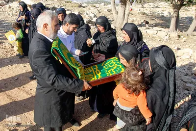 حضور خدام رضوی در روستای صعب العبور احمد فداله