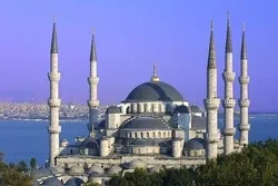 Berlində məscidə təhdid mesajları göndərdilər