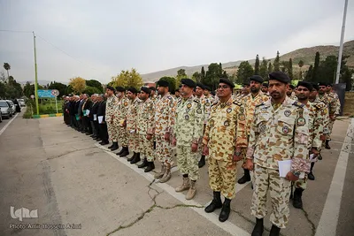 رزمایش دیدار با ۳۰۰ خانواده شهید شهر شیراز در یک روز