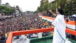 ভারতকে রক্ষা করতে হবে, বিজেপি দেশকে লুট করছে: মমতা