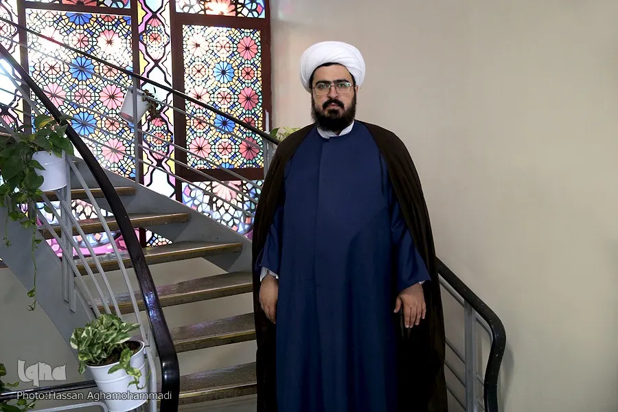 آیا شور و شعور حسینی در مقابل هم قرار دارند؟