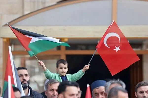 Gazze'de şehit sayısı 39 bini aştı