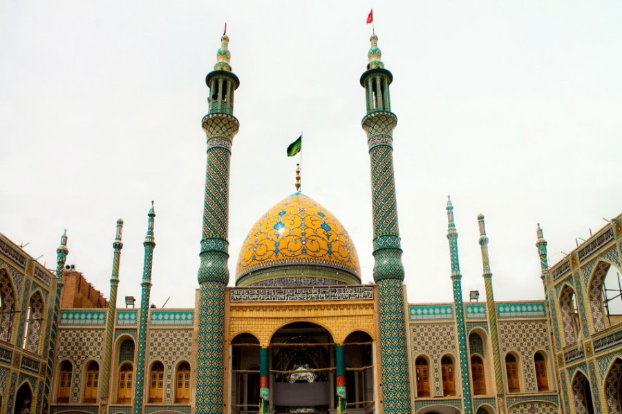 آستان حضرت علی‌ بن باقر(ع) در مشهد اردهال کاشان