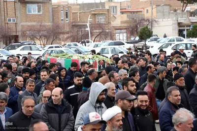 مراسم تشییع و تدفین شهید "احسان غمی تازه کندی" اولین شهید اهری جنگ رمضان در اهر