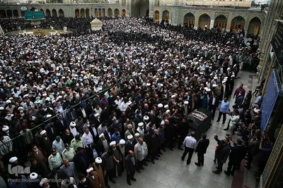 Ayatollah Fateminia in Qom beigesetzt
