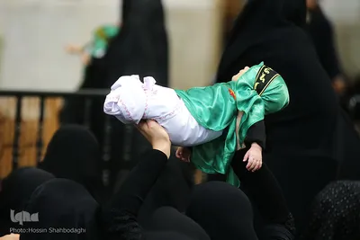 شیرخوارگان حسینی در حرم مطهر حضرت معصومه(س)