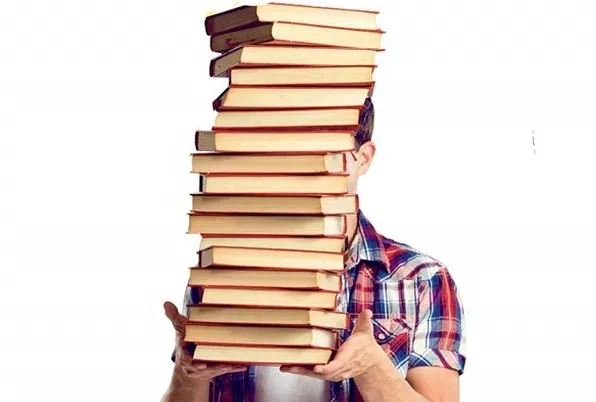کتابخوانی؛ هجوم تبلیغاتی یک روزه و فراموشی یک ساله