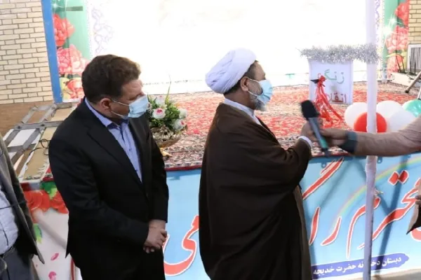 زنگ انقلاب اسلامی در مدارس کرمان طنین‌انداز شد