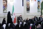 رئیس جمهور همراه با جمعی از ایتام افطار کرد