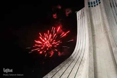 نورافشانی در میدان آزادی تهران در شب عید بزرگ غدیر