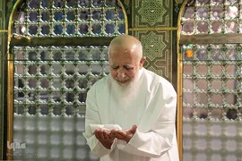 آیین غبارروبی مضجع مطهر رضوی